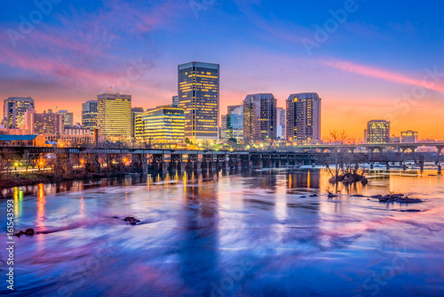 Richmond, Virginia, USA downtown skyline © SeanPavonePhoto