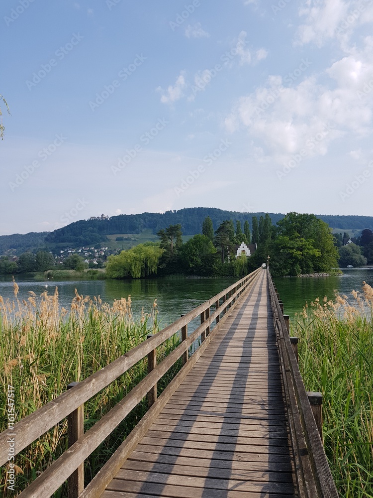 Holzbrücke zur Klosterinsel Werd