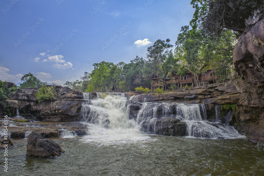 Obraz premium Wodospady Laos.