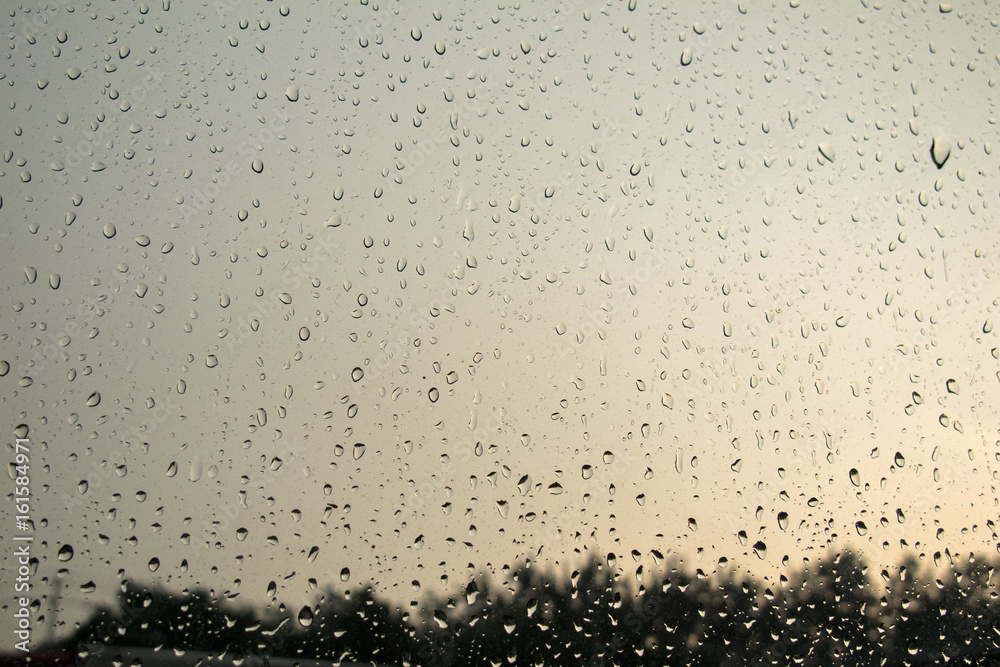 Obraz premium windshield glass's raindrop