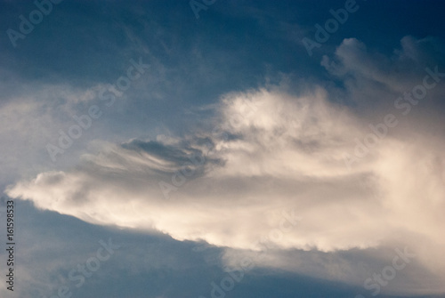 Fototapeta Naklejka Na Ścianę i Meble -  The sky with a strange shape