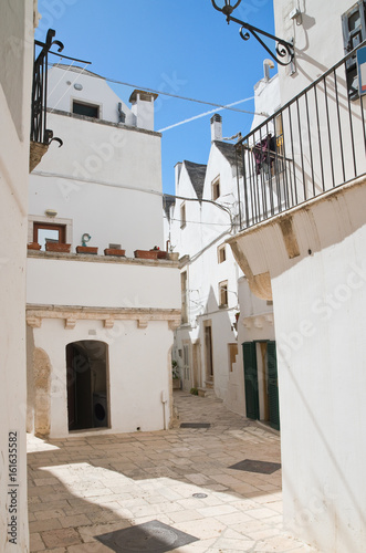 Alleyway. Locorotondo. Puglia. Italy. 