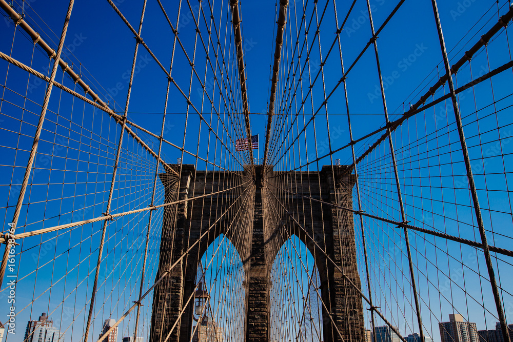 Obraz premium Brooklyn Bridge at Day light, New York United States