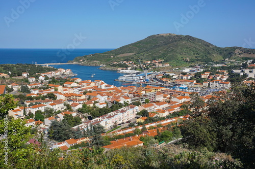 The coastal town of Port Vendres with its harbor and the fort Bear in background, seen from the heights, Mediterranean sea, Roussillon, Pyrenees Orientales, Cote Vermeille, south of France © dam