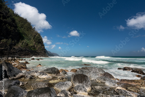 View along Na Pali coast from Ke'e Beach