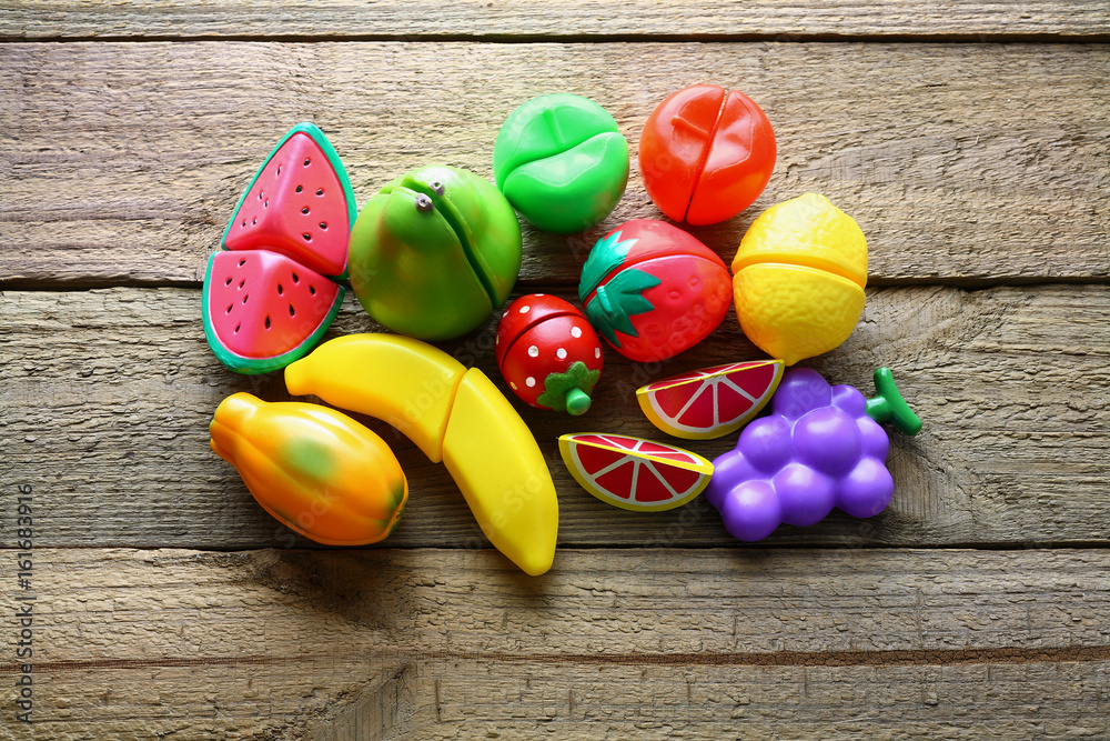  Toy Fruits