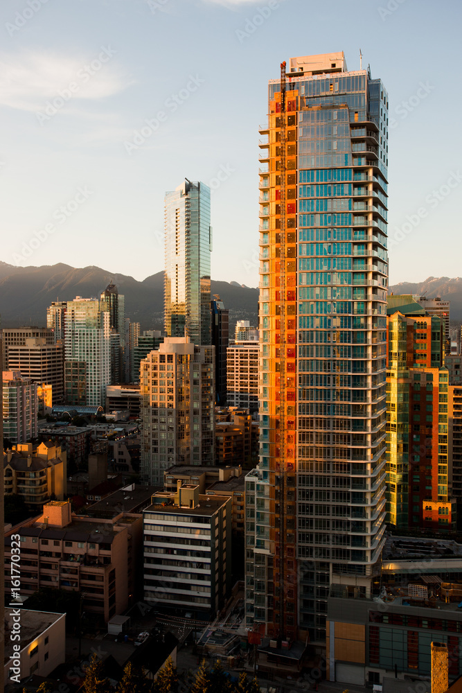 Naklejka premium Cityscape of downtown Vancouver at dusk