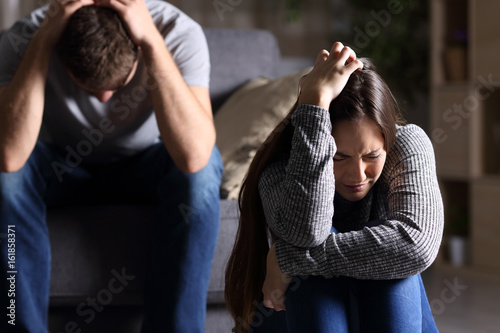 Foto Sad couple after argument or breakup