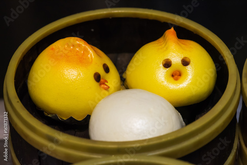 Cute birds baozi chinese steamed buns