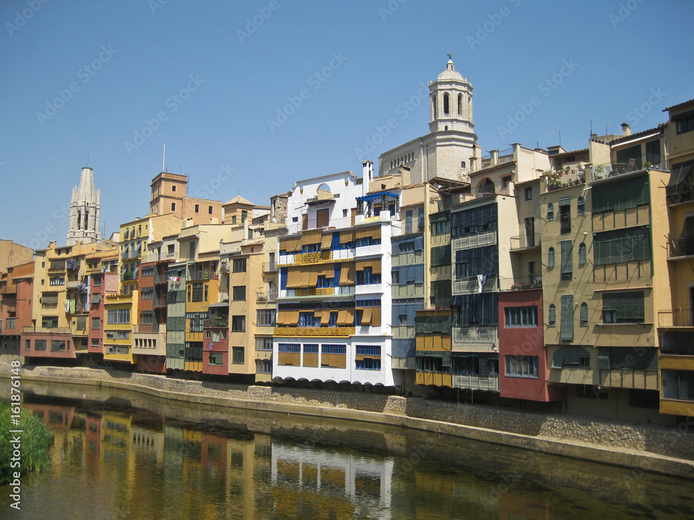 View of the Girona, old quarters, embankment