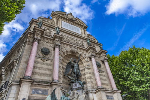 Fontaine Saint Michel in Paris