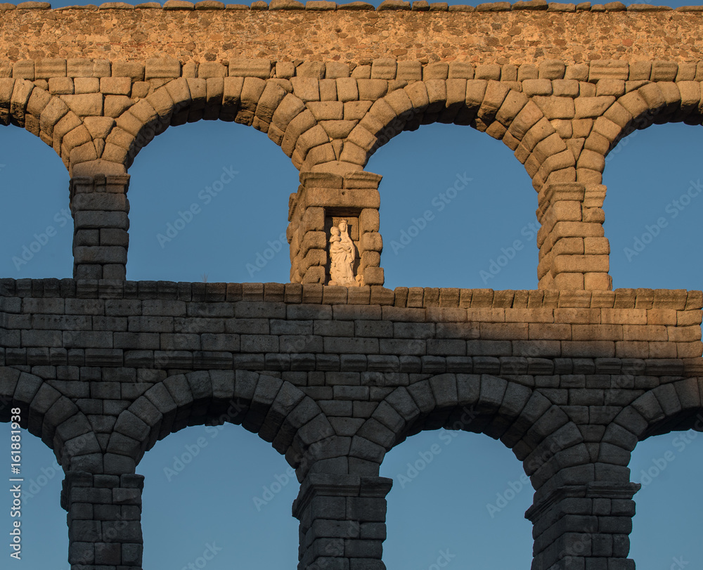 Sunset opn the Roman aqueduct of Segovia