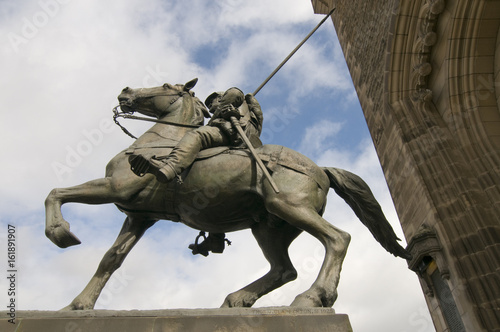 Border Reiver statue in front of War Memorial in Galashiels