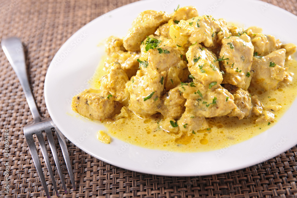 chicken cooked with curry sauce chicken cooked with curry sauce