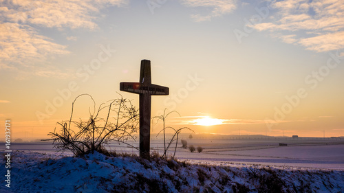 Kreuz im Winter