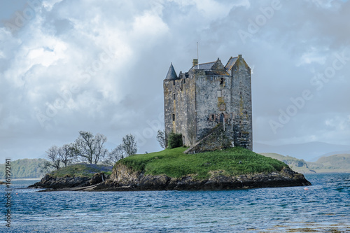 Fototapeta Naklejka Na Ścianę i Meble -  The historic castle Stalker in Argyll