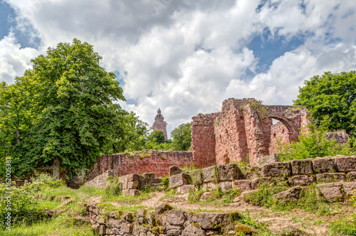 Картината върху платно Unterburg - Kyffhäuserdenkmal im Kyffhäusergebirge in Thüringen - Kaiser-Wilhelm