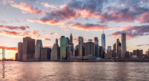 New York City at sunset © Mike Liu