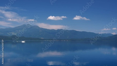 Wallpaper Mural 田沢湖 遊覧船 Torontodigital.ca