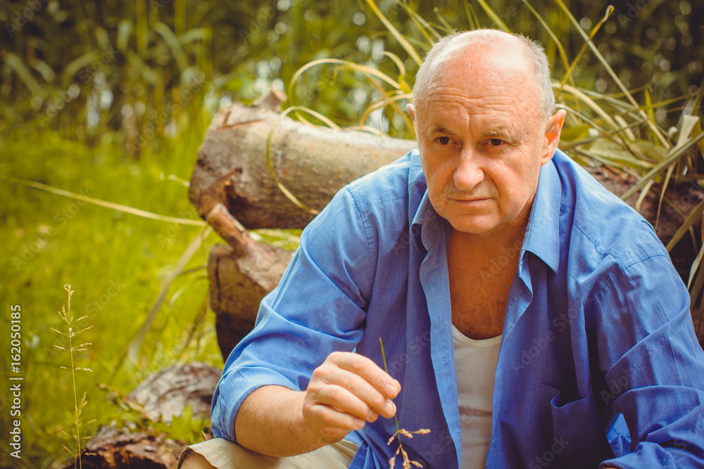 Ταπετσαρία A sad mature man thought about the meaning of life and about his problems, depre