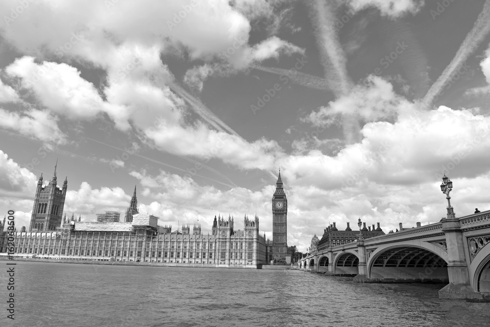Naklejka premium Big Ben clock tower, also known as Elizabeth Tower near Westminster Palace and Houses of Parliament in London England has become a symbol of England and Brexit discussions