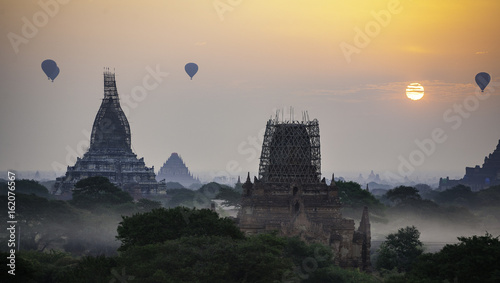 Morning sunset over Bagan