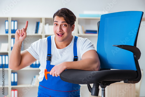 Foto Furniture repair and assembly concept