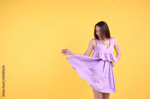 Beautiful young woman in li...