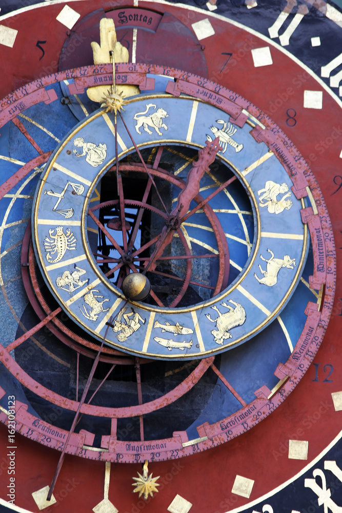 Obraz premium Astronomical clock on the medieval Zytglogge clock tower