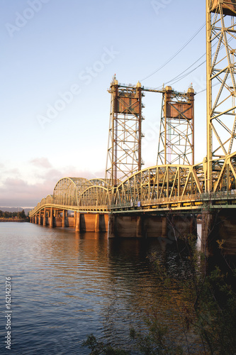 I5 bridge over columbia river