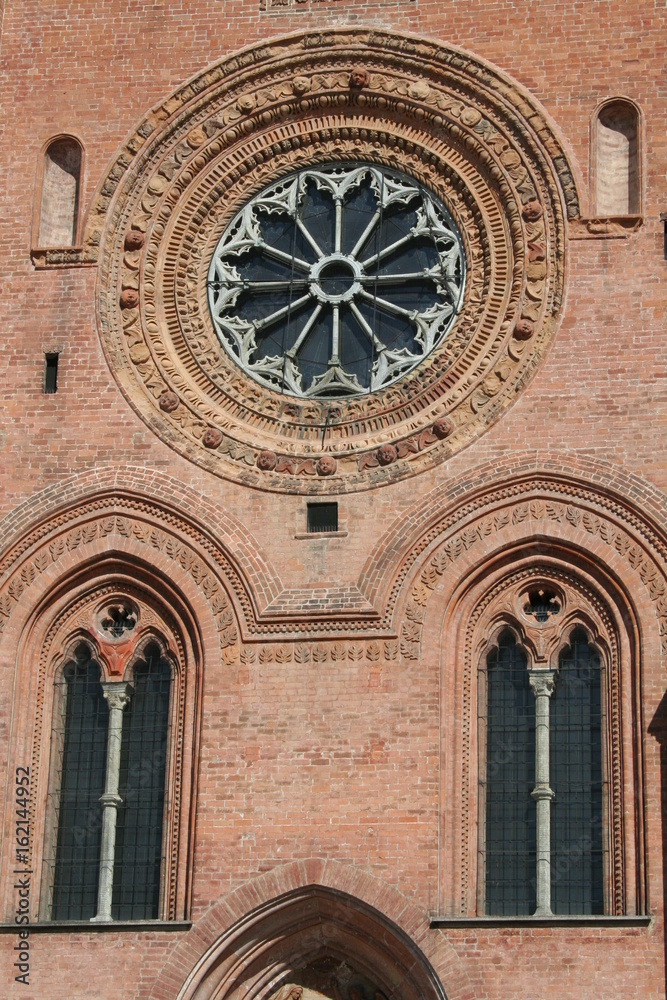 Santa Maria del Carmine_Pavia_il rosone