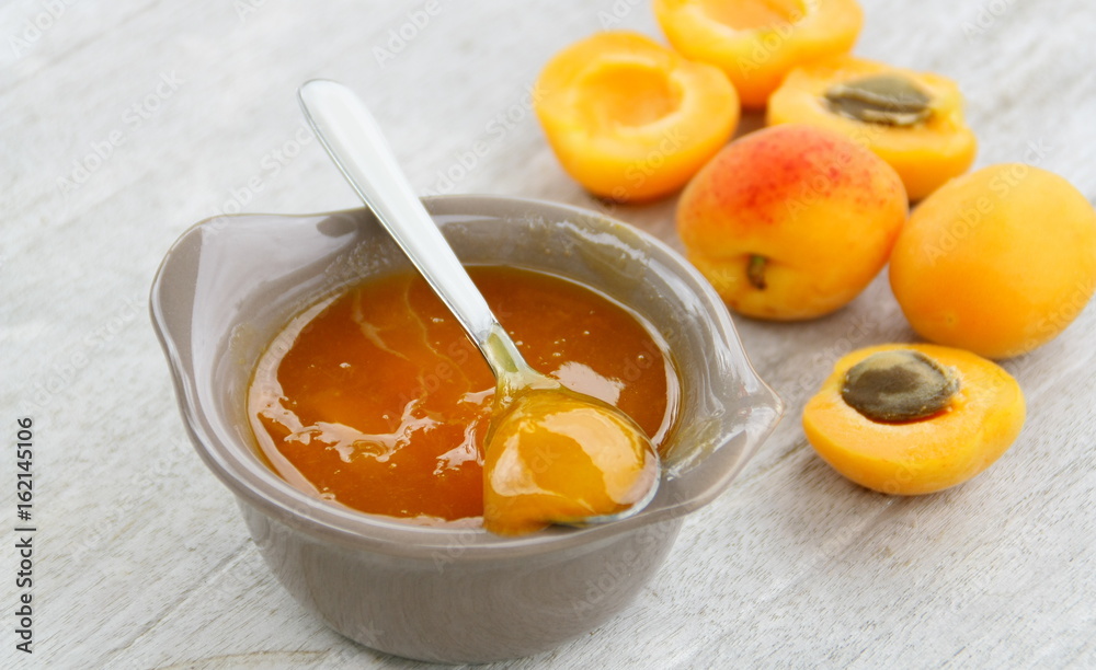confiture d'abricots du roussillon,d'été confiture d'abricots du roussillon,d'été