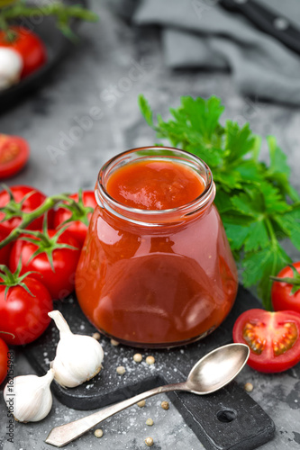 Tomato paste and fresh tomatoes, tomatos puree