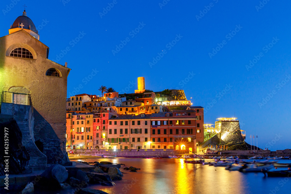 Vernazza. The old harbor at night.