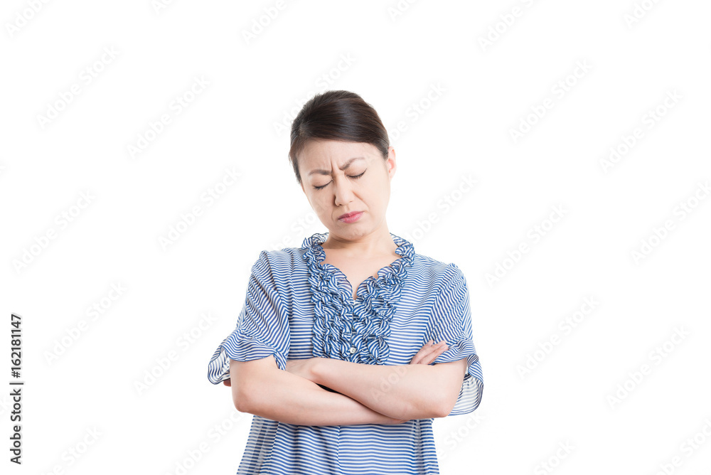 日本人女性 白背景 トラブル