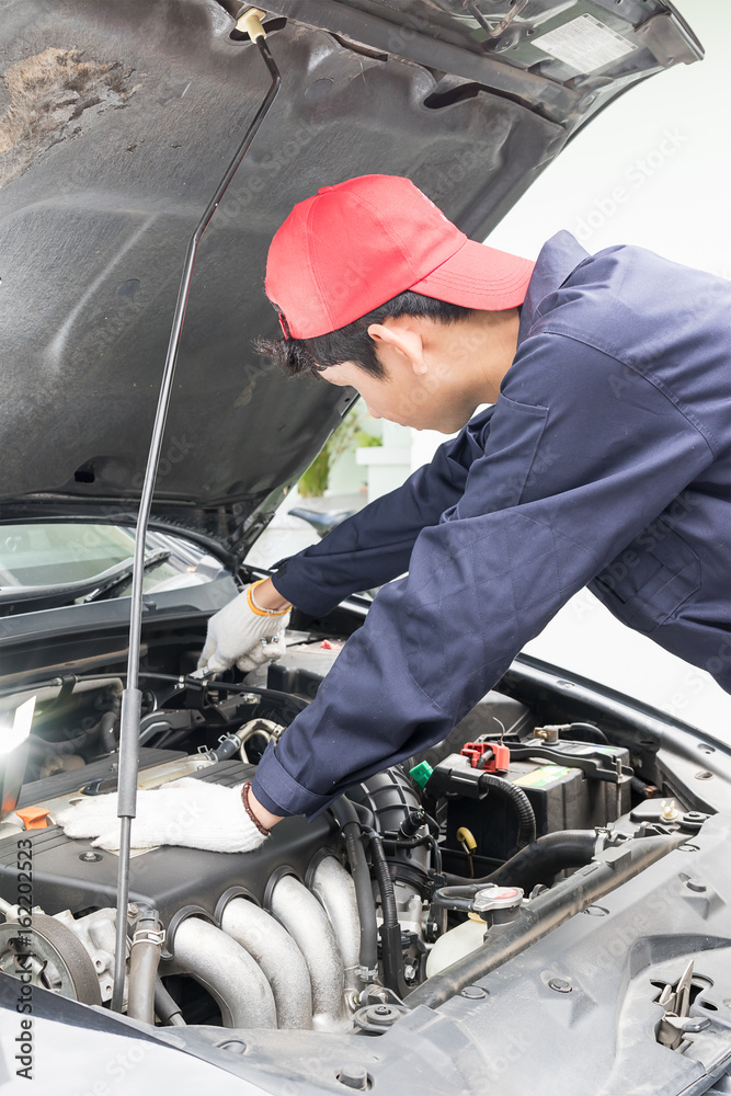 Auto mechanic check engine car Auto mechanic check engine car