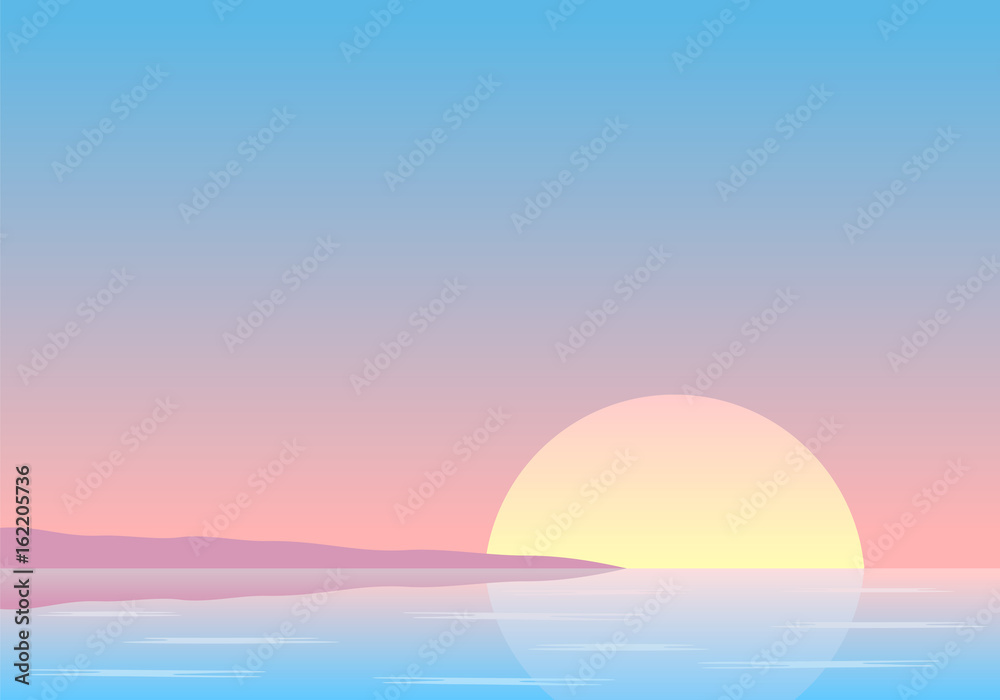 Sonnenuntergang über dem Meer mit Küste