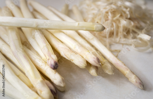 White Asparagus (Asparagus officinalis) on the kitchen table