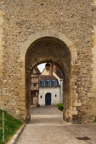Steinernes Tor in Joigny