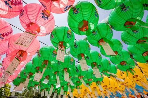 Jun 23, 2017 Hundreds of lanterns hanging out of the Bulguksa temple in South Korea. The letter in the photograph means 