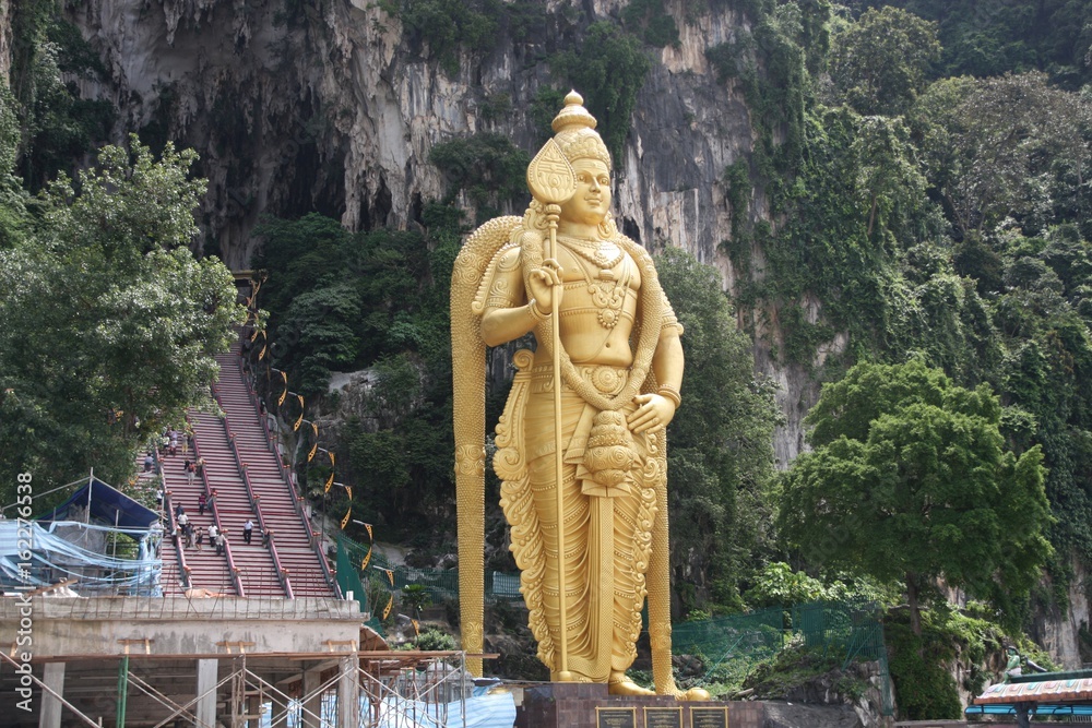 Fototapeta premium Batu Cave Statue IV
