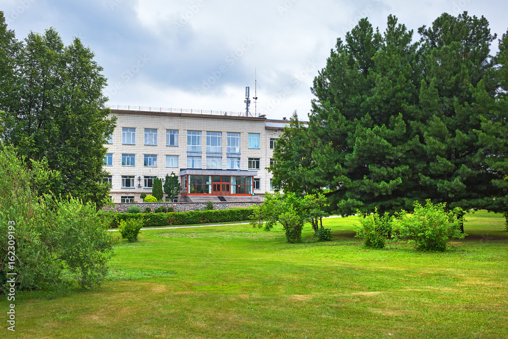 Obraz premium Landscaping of the Central Siberian Botanical garden. Novosibirsk, Siberia, Russia