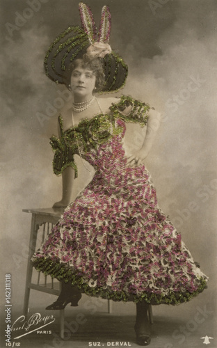 Suzanne Derval - Boyer. Date: early 20th century photo