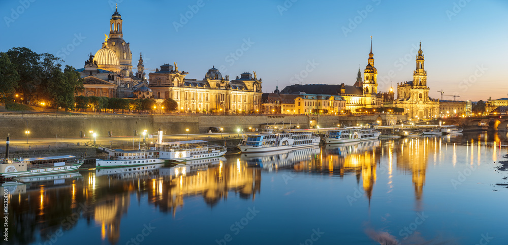 Evening panorama of Dresden	