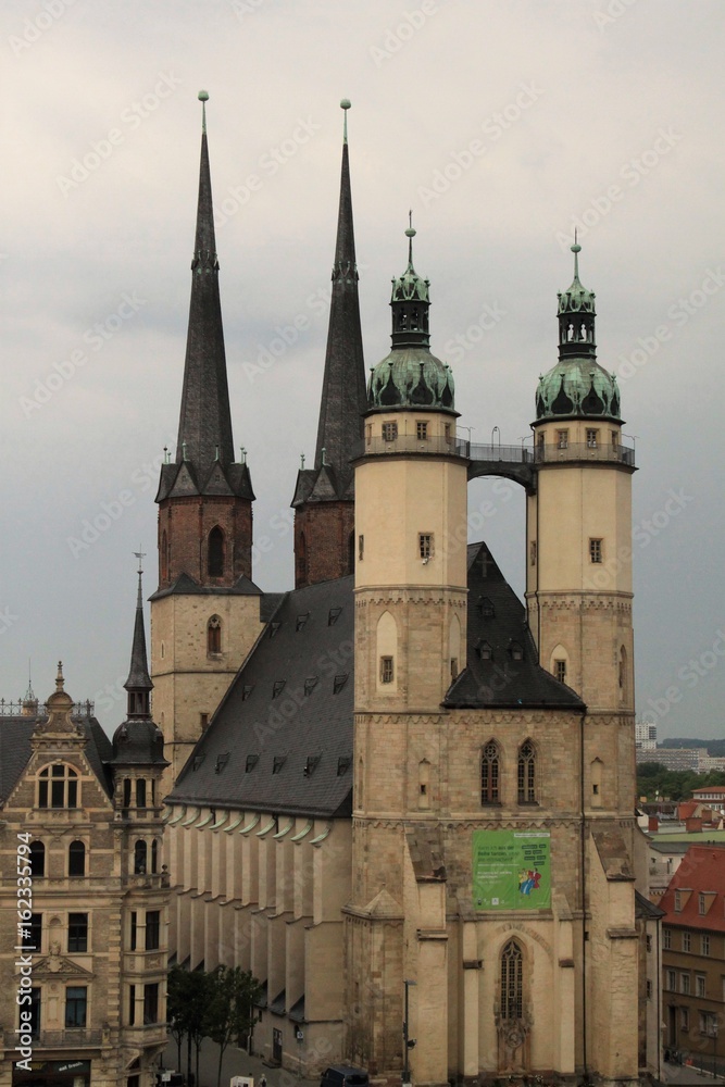 Prächtige Marktkirche Unser Lieben Frauen zu Halle (Saale)