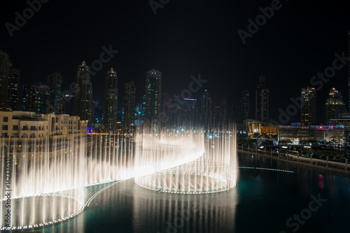 musical fountain in Dubai