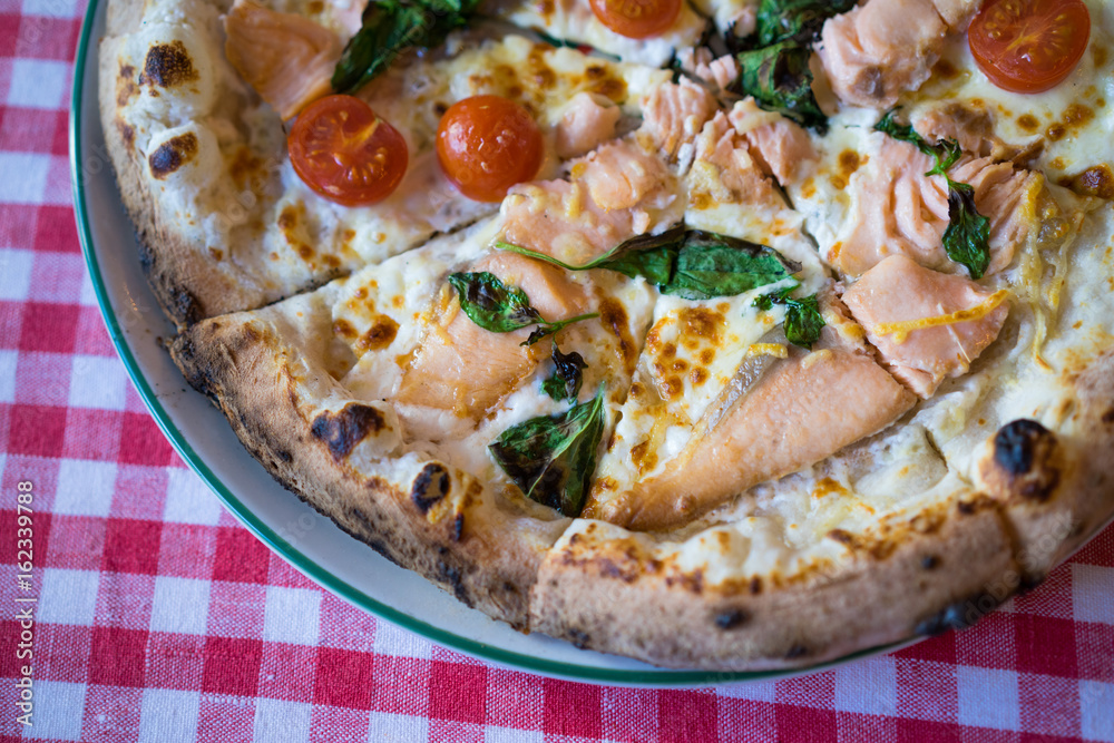 fresh salmon pizza fresh salmon pizza
