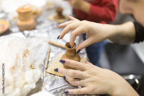 Molding with pottery