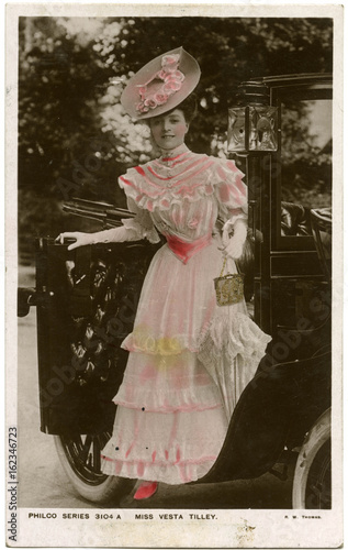 Vesta Tilley. Date: 1907 photo