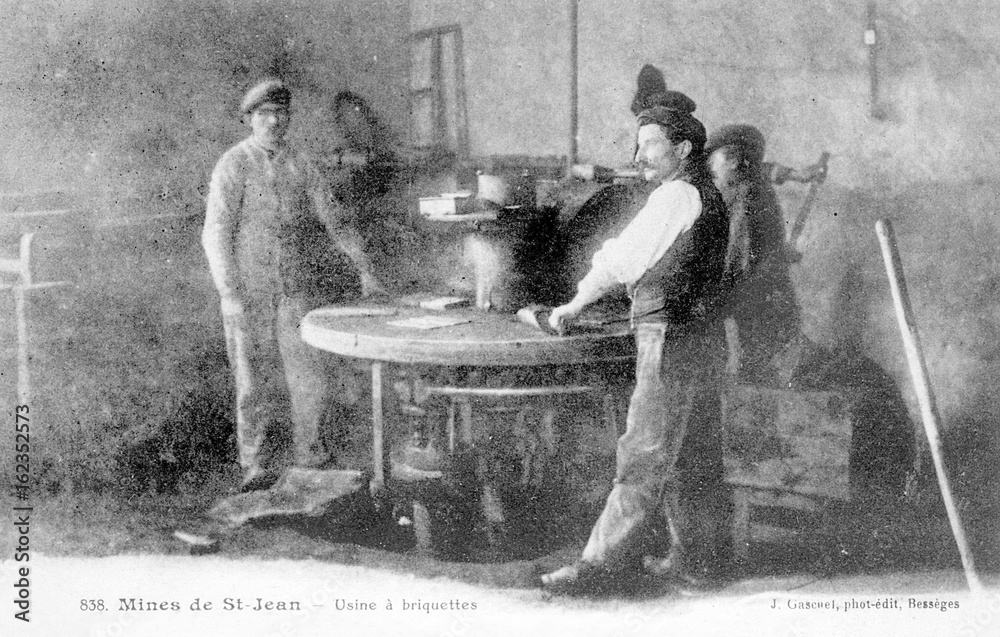 Asphalt Mine  France. Date: circa 1910
